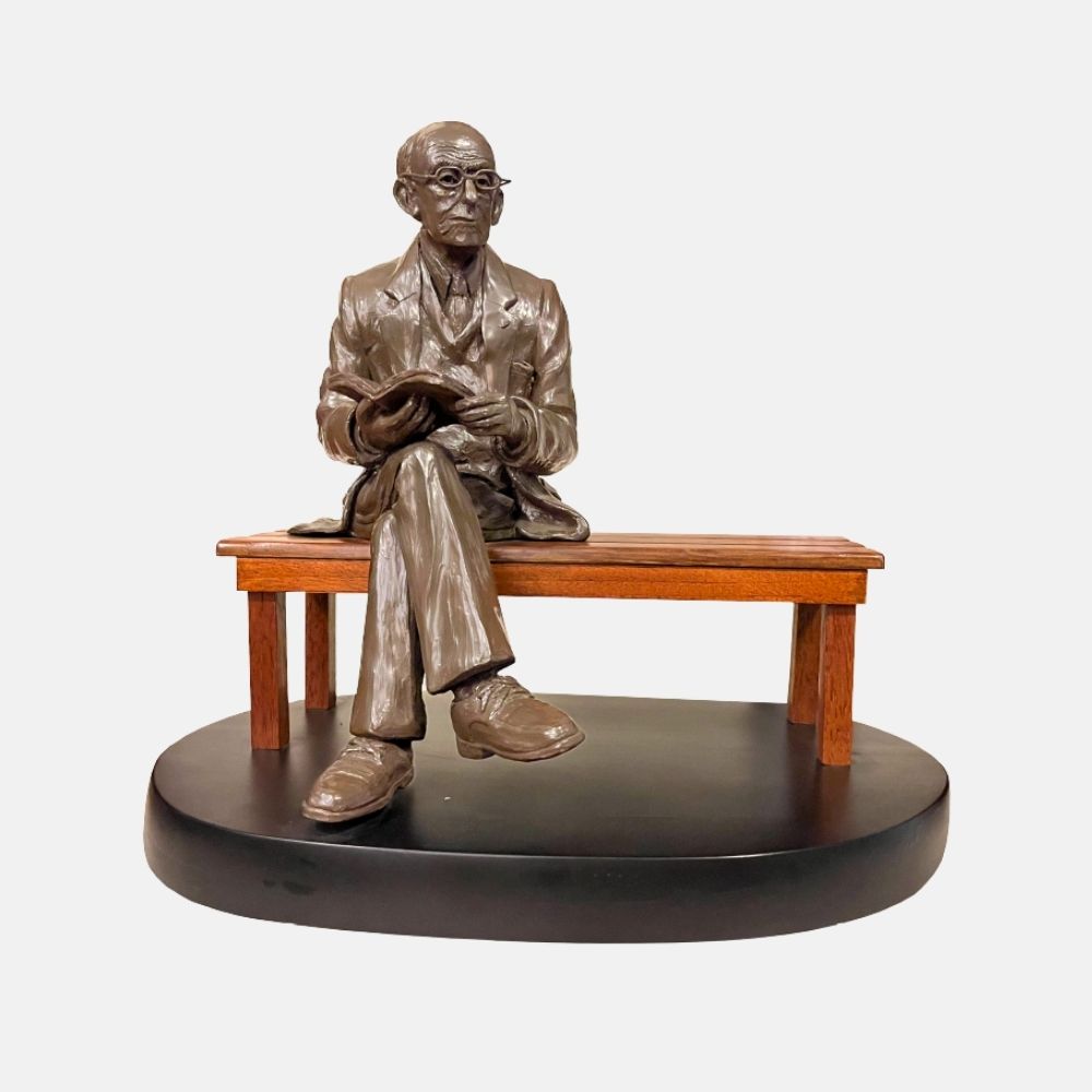 Escultura "Homenaje a Tasso Hadjidodou"