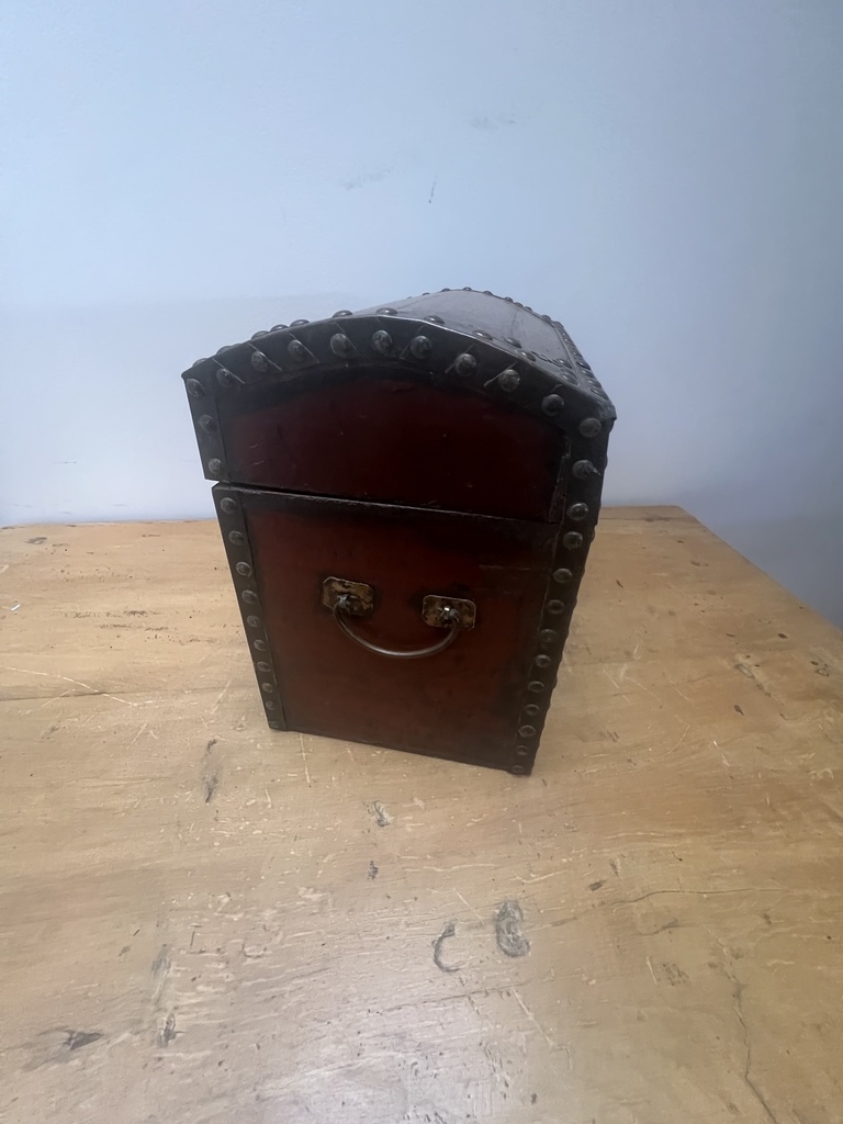 Baúl antiguo