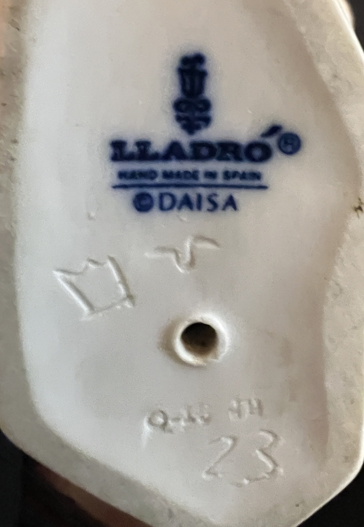 Figurín de Lladró Vintage "Kissing Girl"