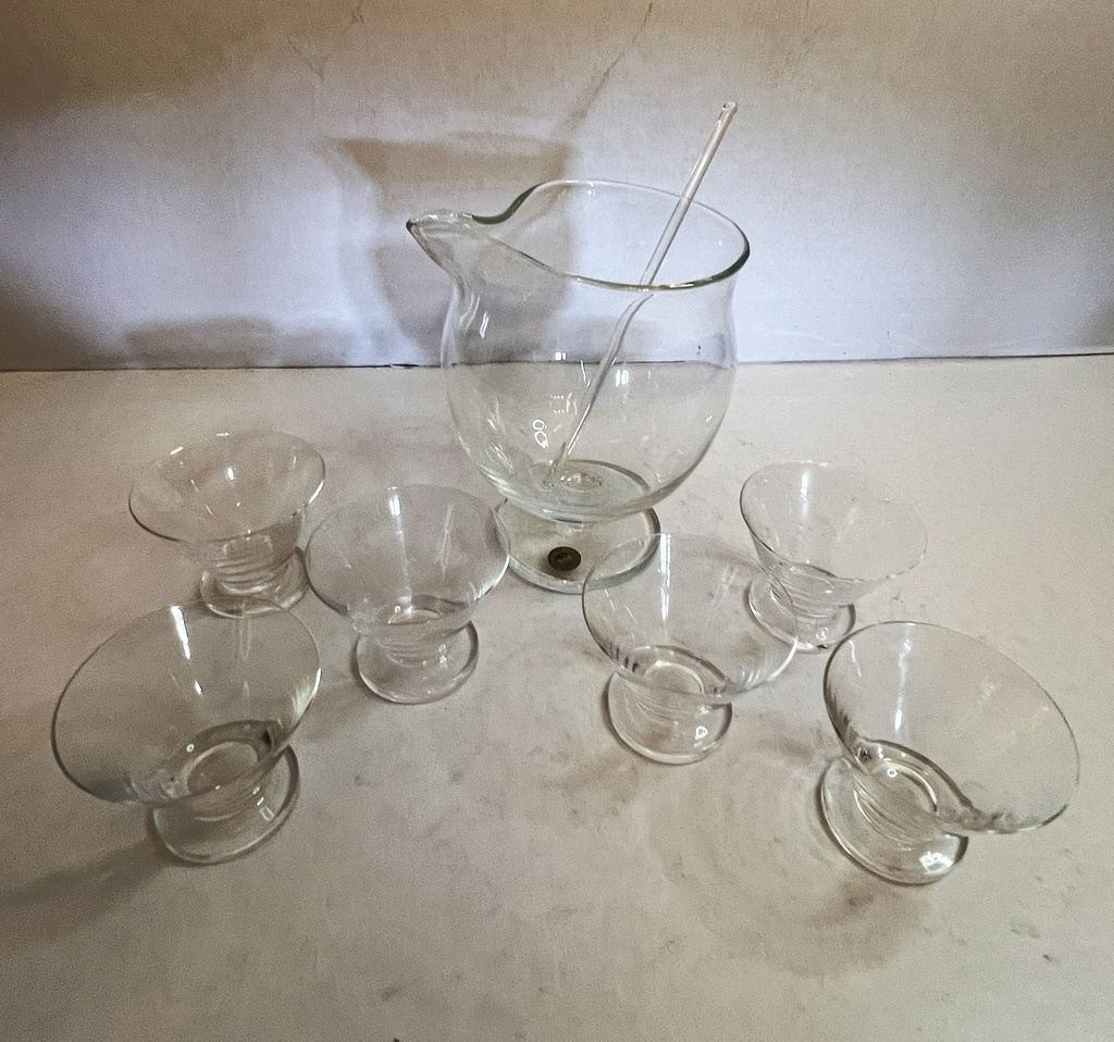 Juego de Pichel cocktelero con revolvedor y 6 copas