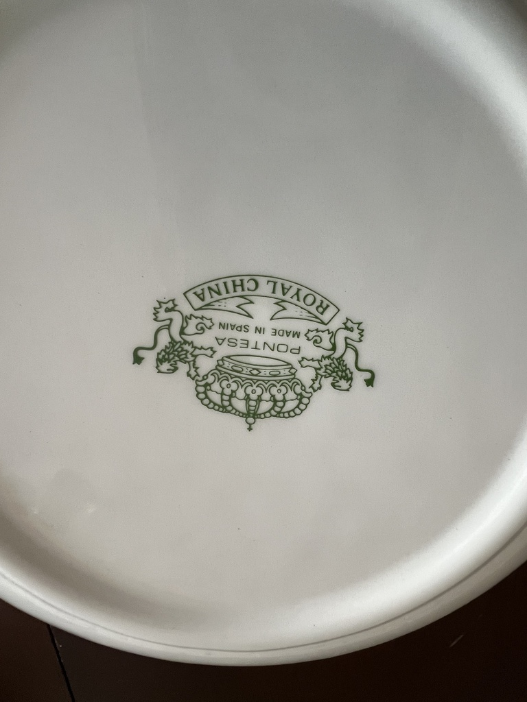 Juego de platos de servicio Royal China, PONTESA España