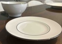 Vajilla para 12 personas marca Lenox serie Continental Dining Platinum