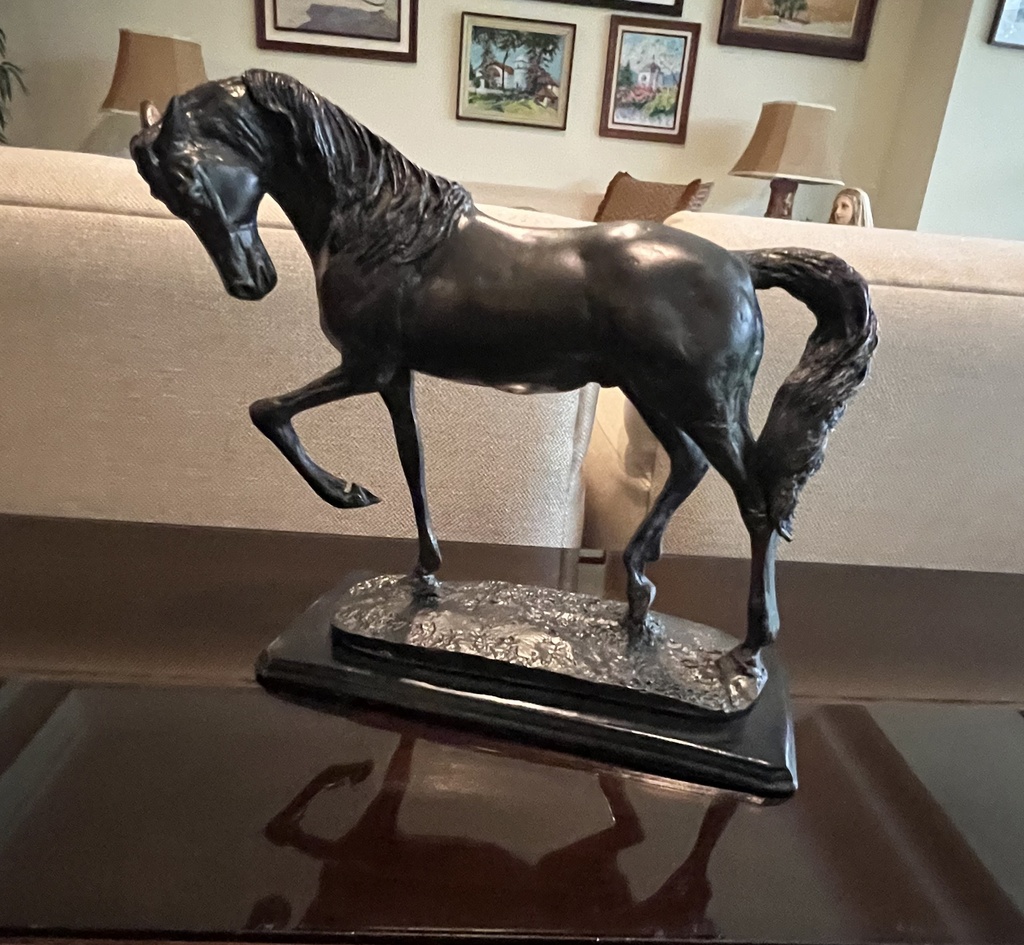 Estatuilla "Caballo pura Sangre"