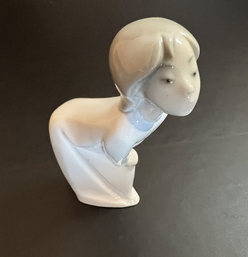 [TBz15008] Figurín de Lladró Vintage "Kissing Girl"