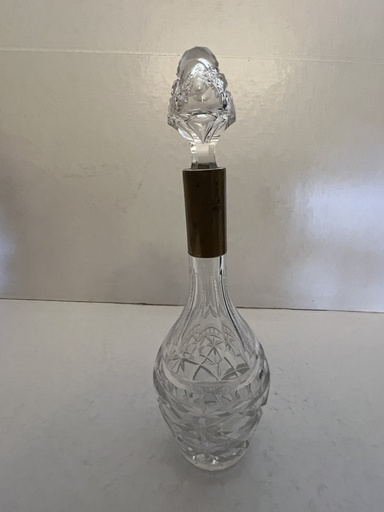 [TBz15047] Decantador Vintage de Cristal de corte Matés y cuello de plata