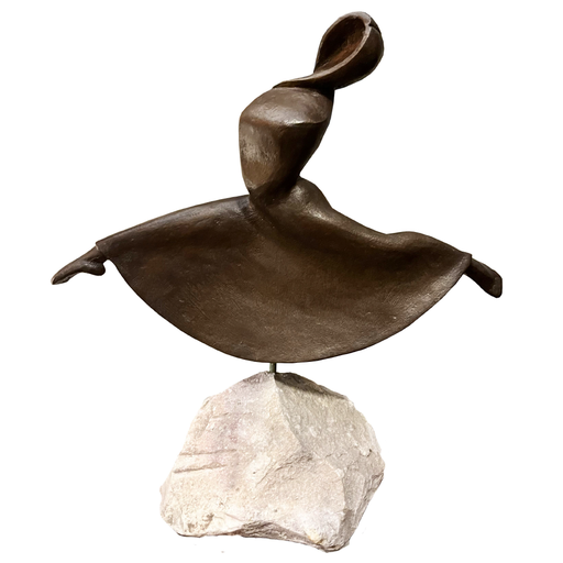 [TC008] Escultura "Mujer saltando" por Byron Ramírez